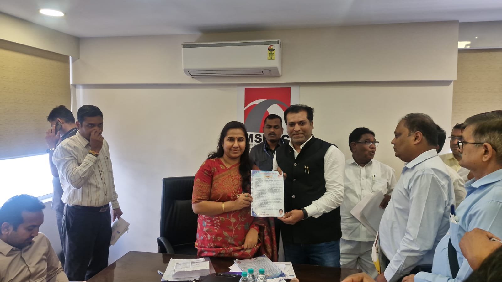 निरोगी महाराष्ट्राच्या दिशेने वाटचाल — आरोग्य राज्यमंत्री मेघना दीदी साकोरे-बोर्डीकर यांच्यासमोर नागरिक आरोग्य सहायता कक्षाचा वार्षिक अहवाल सादर